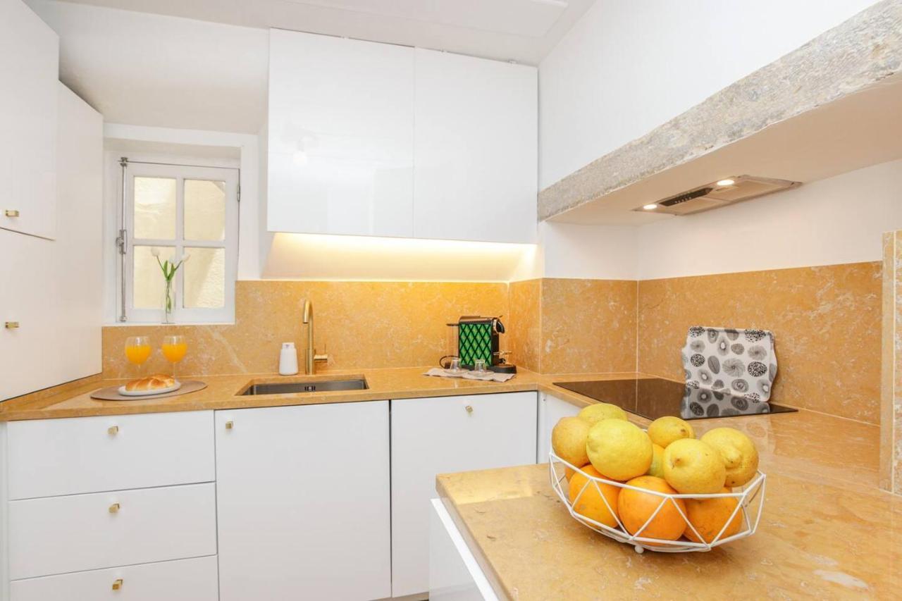 Appartement Golden Cage Chiado - Charm Historic And Cozy à Lisboa Extérieur photo